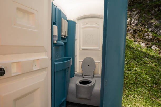 Best High-end porta potty rental  in Rainbow Springs, FL