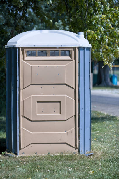 Best Luxury portable toilet rental  in Rainbow Springs, FL